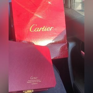 Leather band Cartier buss down!